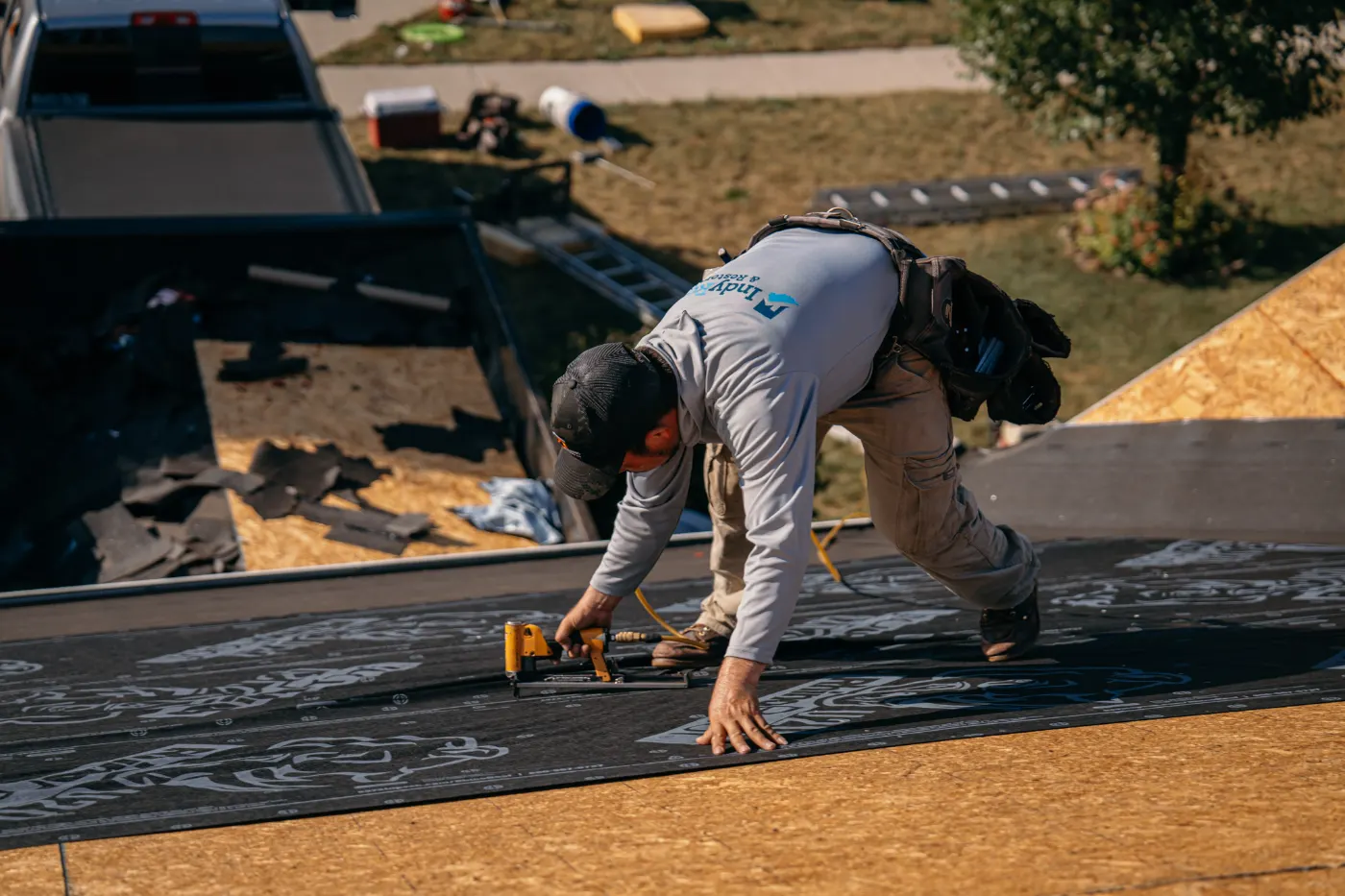Emergency tarping on a Hopewell roof